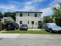 Building Photo - 2513 SW 10th St