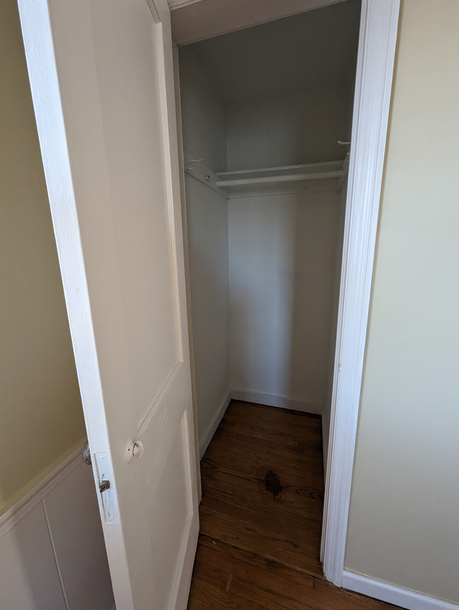 Building Photo - 1117 Logan Ave