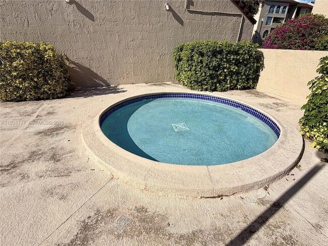 Building Photo - 10651 SW 108th Ave