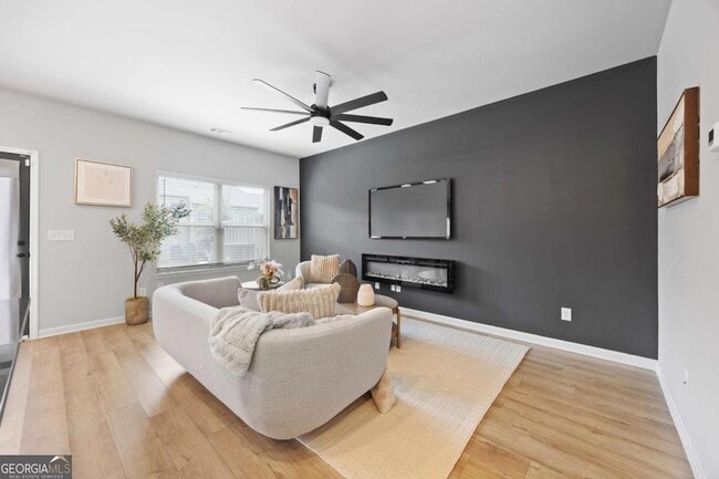 Building Photo - 7122 Chara Ln