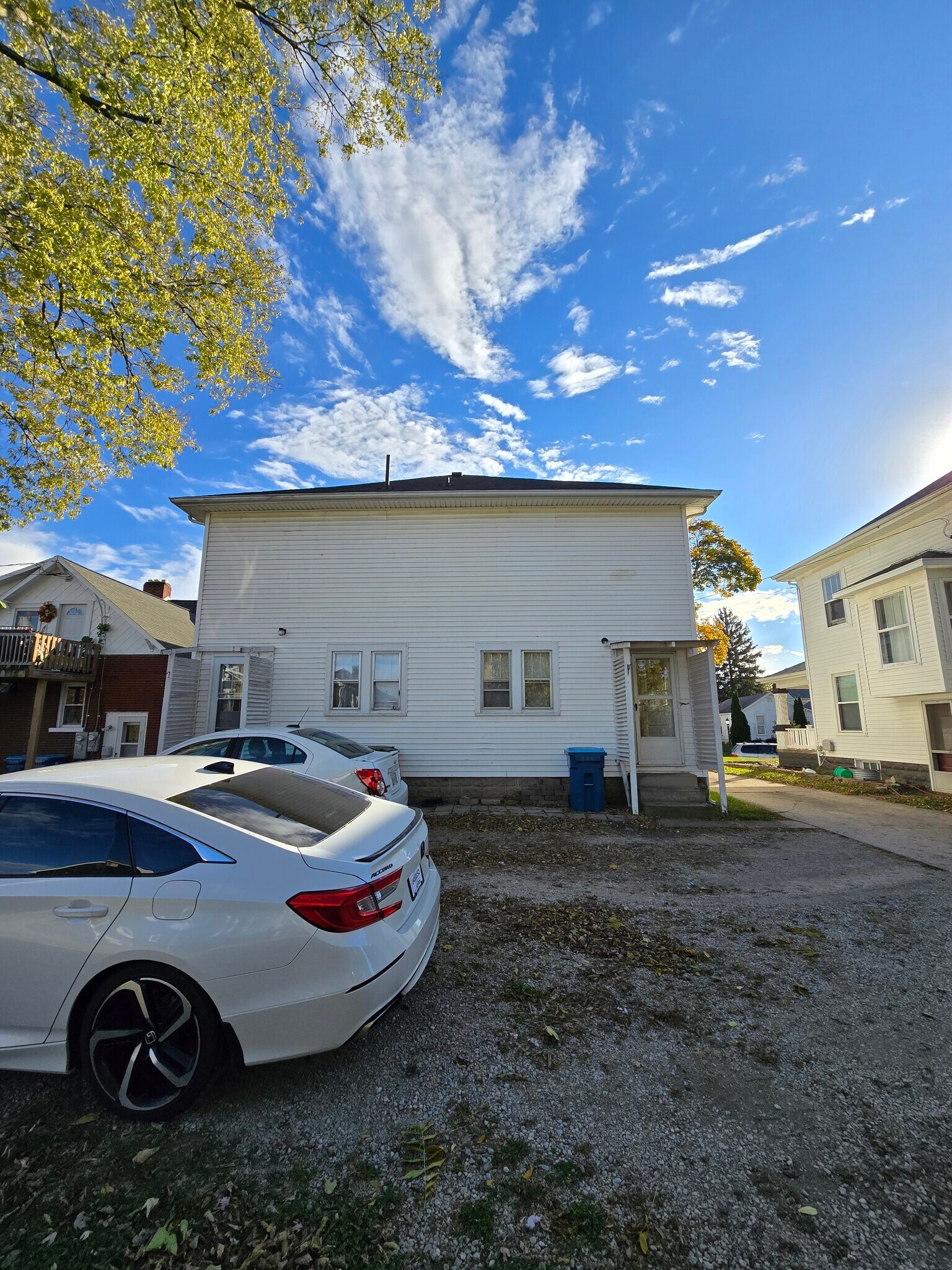 Building Photo - 208 Pike St