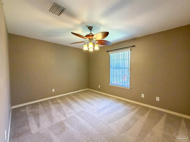 Building Photo - 3977 High Bridge Dr