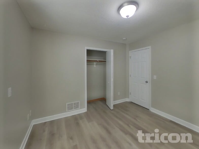 Building Photo - 1300 Bluebill Blvd