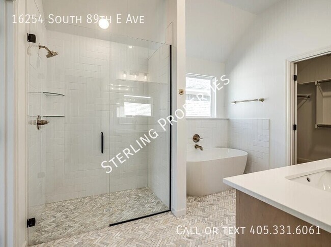 Building Photo - 16254 S 89th E Ave
