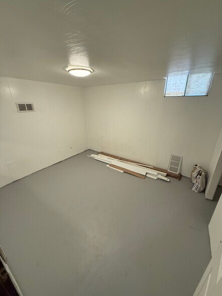 Building Photo - 53 S Julian St