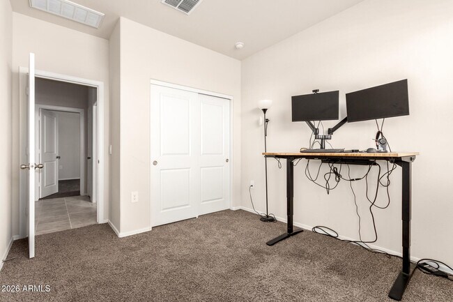 Building Photo - 5065 E Emery Rd