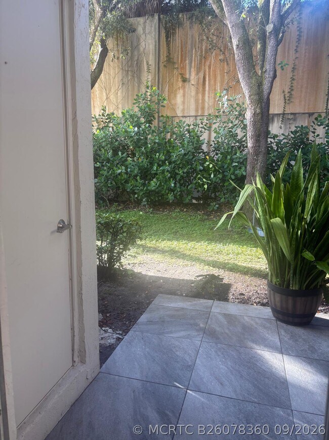 Building Photo - 4770 NW 57th Pl
