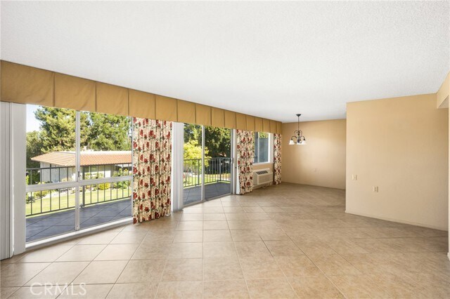 Building Photo - 2286 Via Puerta