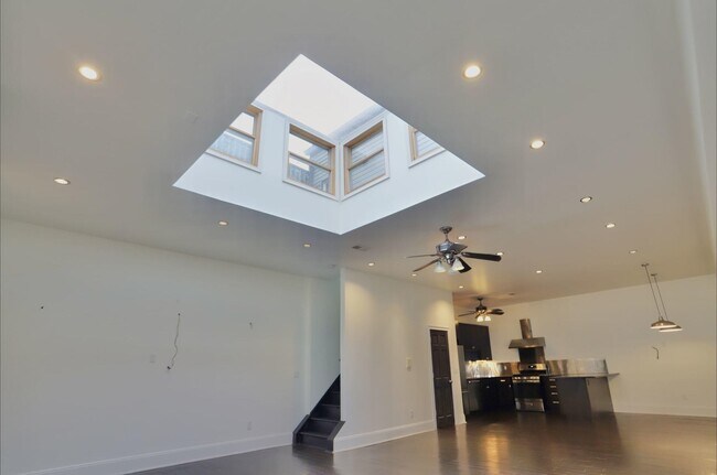 Building Photo - 115 Sherman Ave