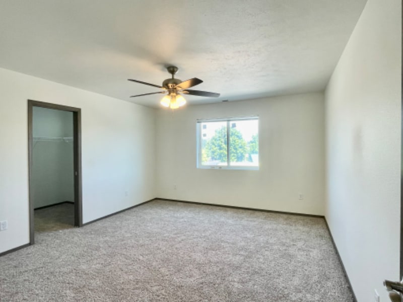 Building Photo - 12229 N Mayfair Rd