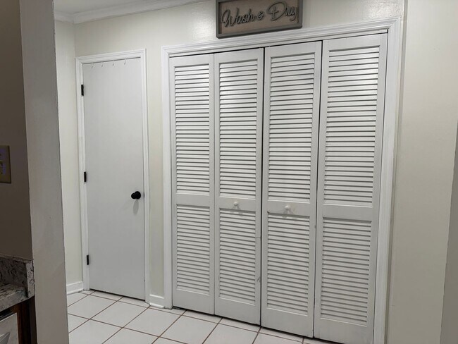 Building Photo - Affordable Living in Historic New Bern, NC!