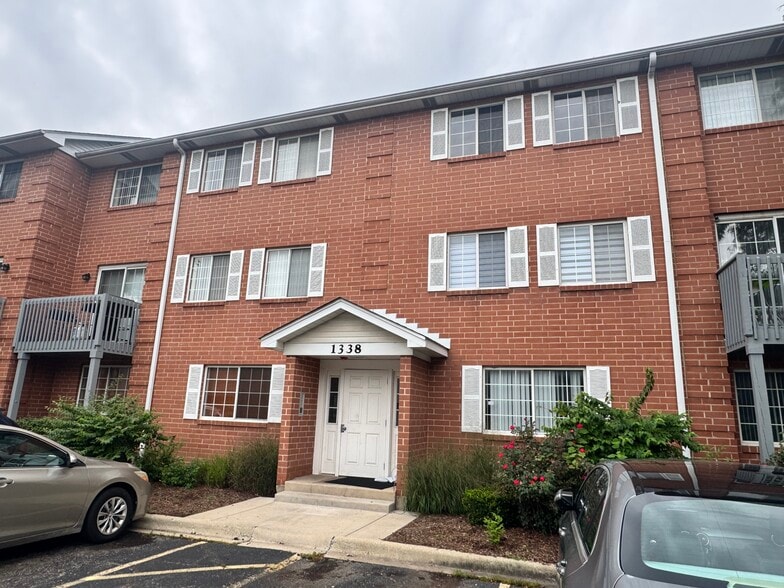 Building Photo - 1338 S Lorraine Rd