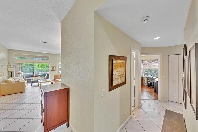 Building Photo - 3711 Falcon Ridge Cir