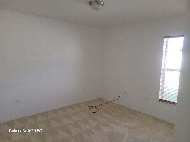 Building Photo - FOR RENT!! CHARMING AND COZY 3 BEDROOM 2 B...