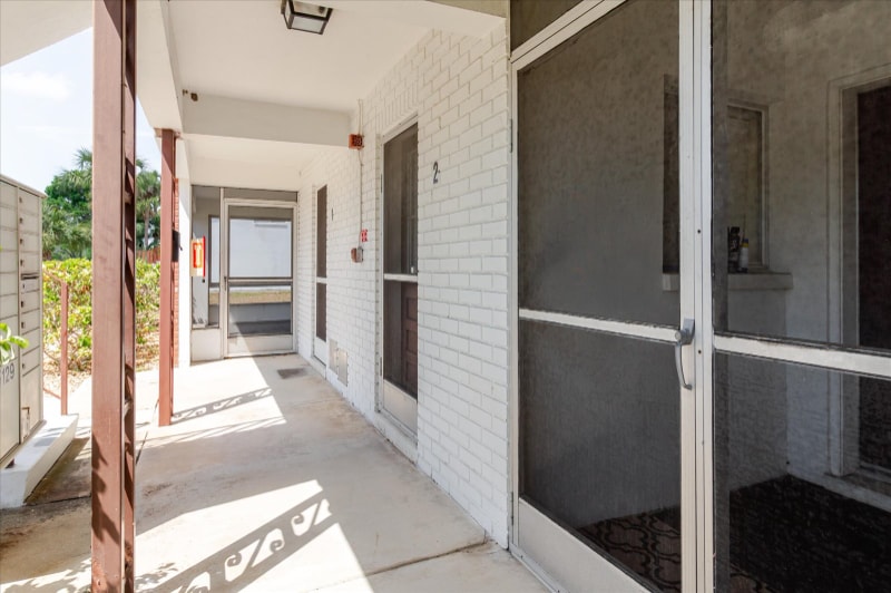 Building Photo - 2348 Shelley St