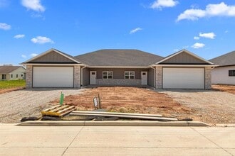 Building Photo - 409 Founders Wy