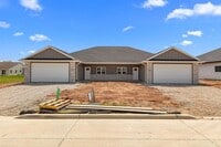 Building Photo - 409 Founders Wy