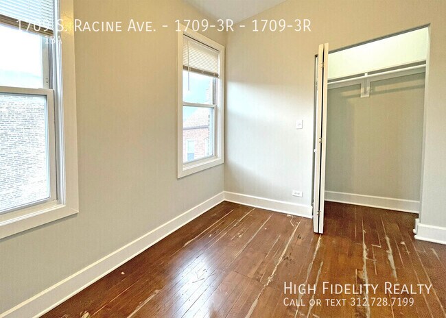 Building Photo - 1709 S Racine Ave