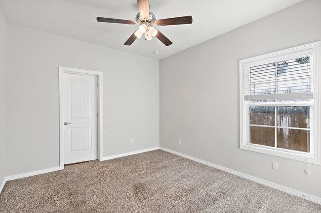Building Photo - 4309 Nagle St