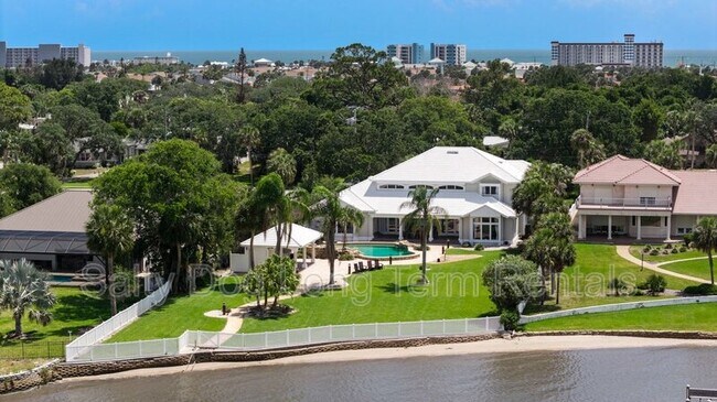 Building Photo - 626-1 Riverside Drive