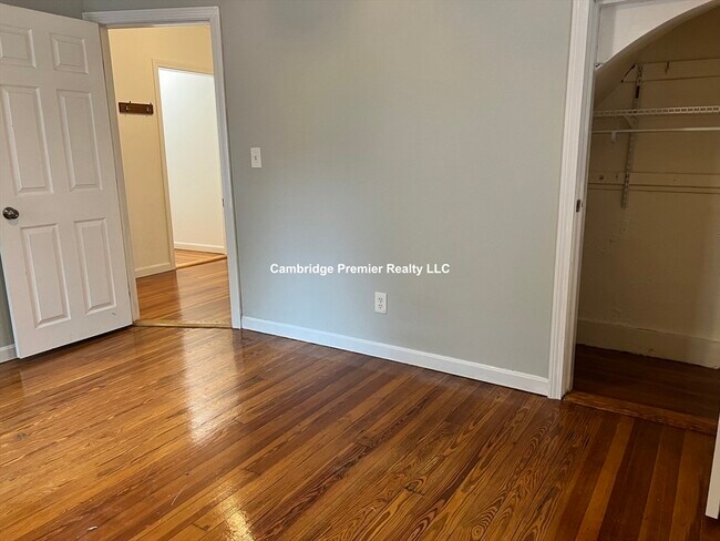 Building Photo - 157 Walden St