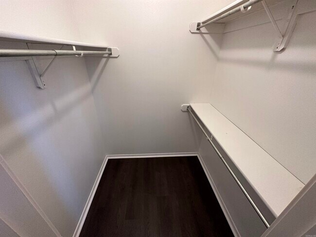 Building Photo - 1608 Waldron Cove