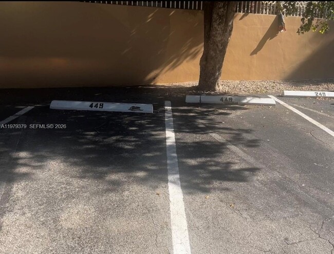 Building Photo - 7420 W 20th Ave