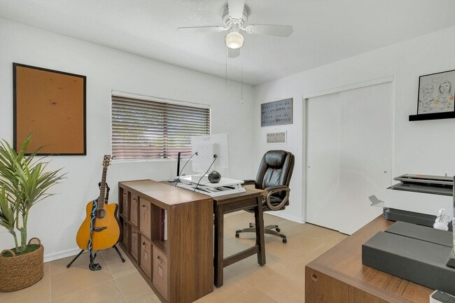 Building Photo - Private Pool Oasis  in southwest Tucson's coveted Star Valley!