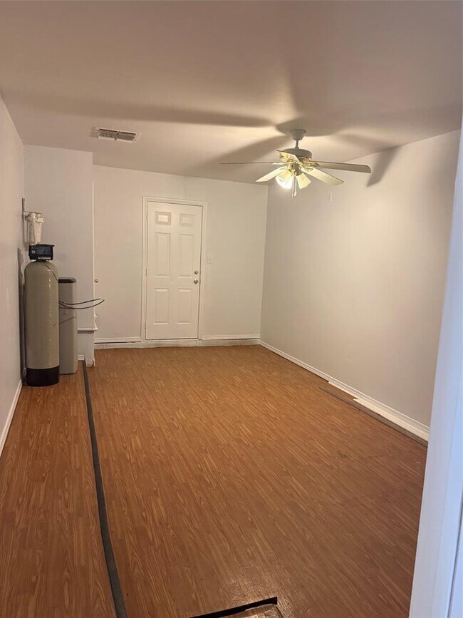 Building Photo - 1524 Lorson Loop