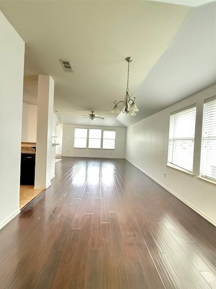 Building Photo - 13216 Fencerow Rd
