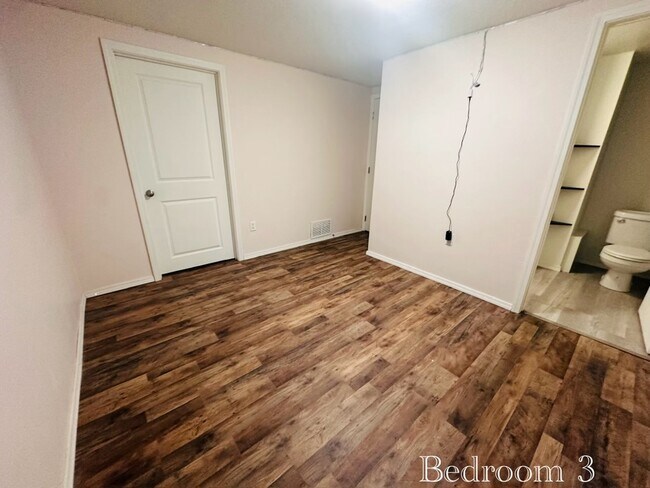 Building Photo - 2813 N Francis St