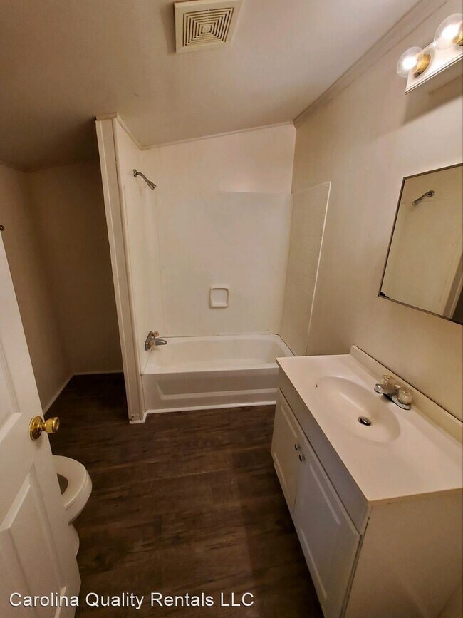 Building Photo - 2 br, 1 bath House - 909 South Carolina Ave