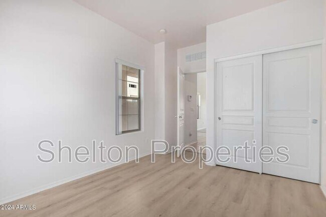 Building Photo - 17229 W Caribbean Ln