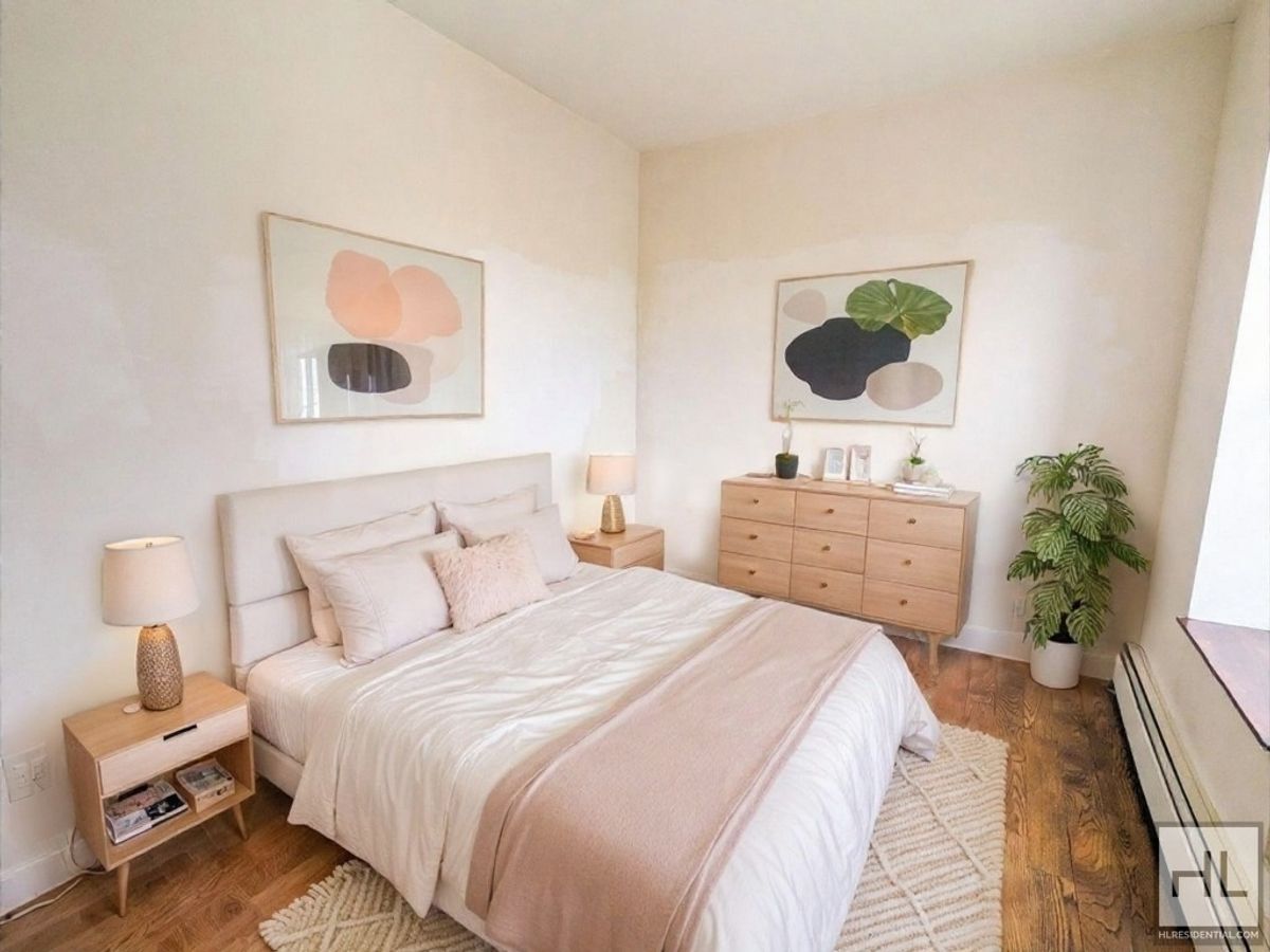 Building Photo - Fifth Avenue