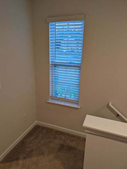 Building Photo - 5405 Henley Ridge Dr