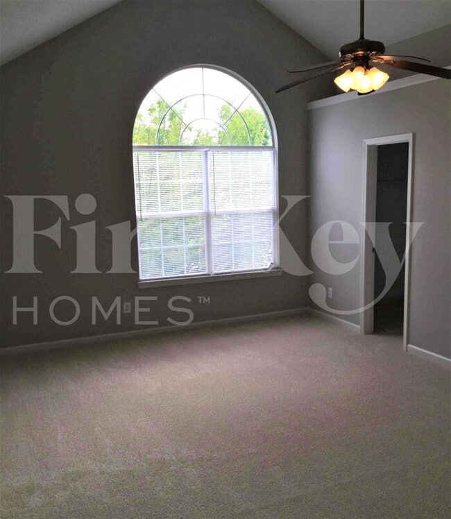 Building Photo - 4200 Reserve Hill Crossing