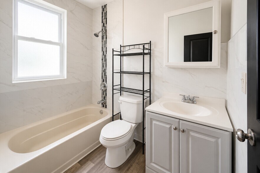 FULL BATHROOM - 55 Stockman Pl