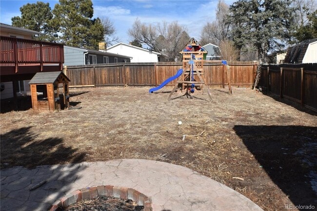 Building Photo - 1095 Peterson Rd