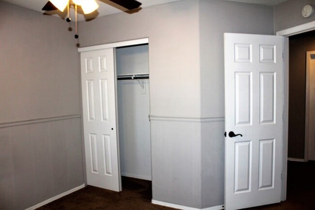 Building Photo - Beautiful 2-Story-3 Bed/2.5 Bath Home