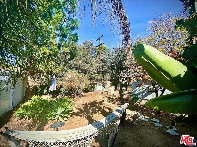 Building Photo - 3017 Urban Ave