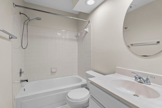 Building Photo - Silver Spring Condo with Modern Comforts and Active Lifestyle Amenities