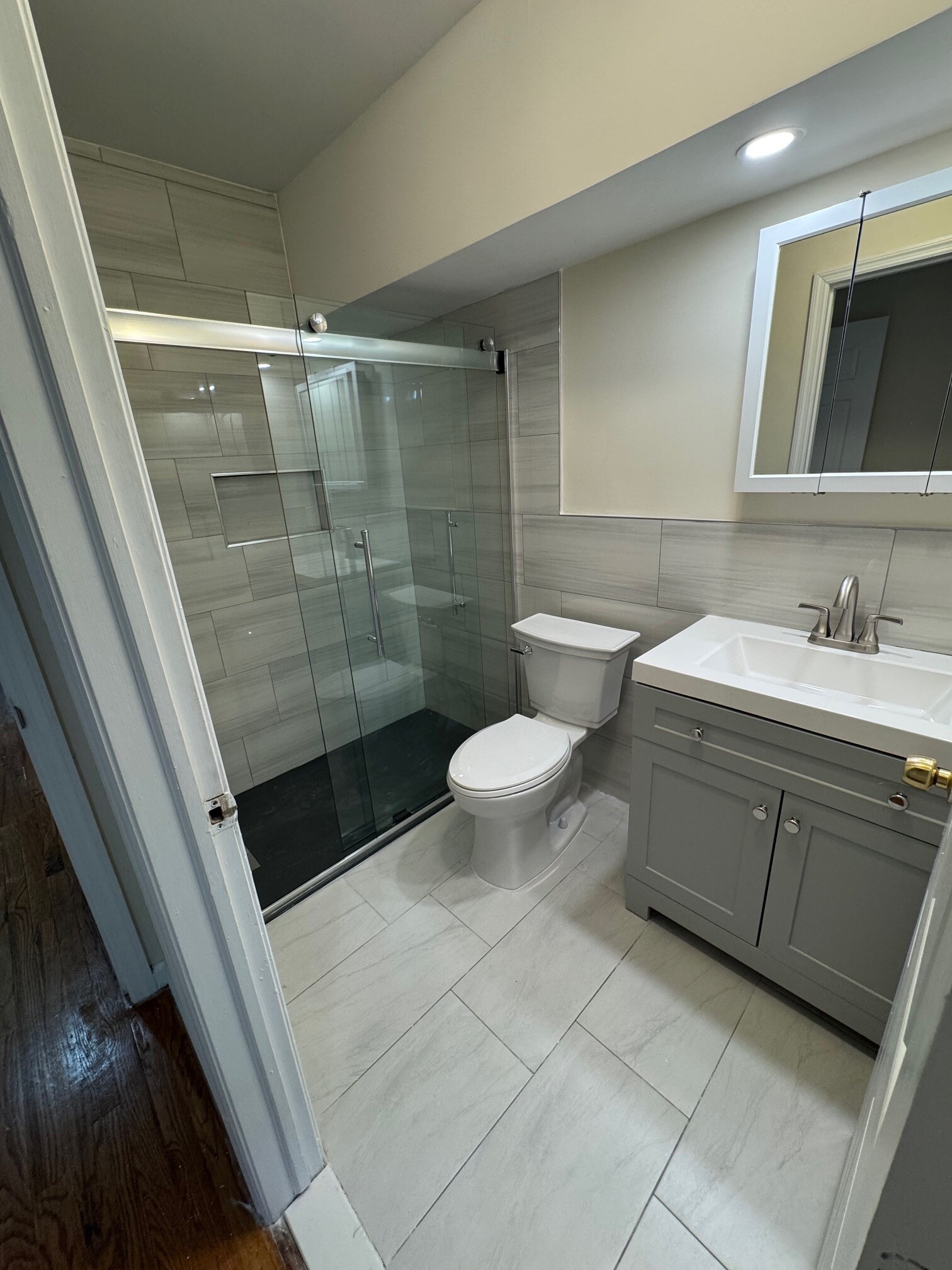 Building Photo - 31 Emory St