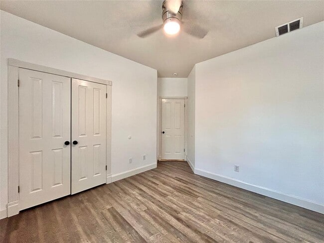 Building Photo - 1303 White Dove Cove