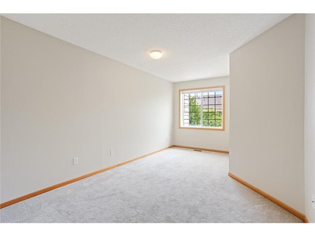 Building Photo - 13840 54th Ave N