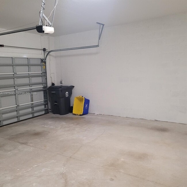 Building Photo - 1200 Sterling Pine Pl