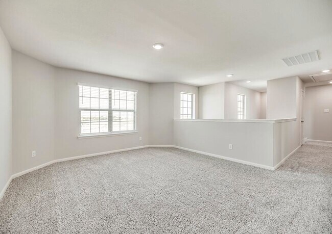 Building Photo - 404 Harbor Oaks Dr