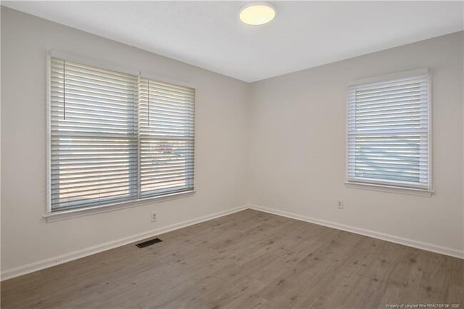 Building Photo - 205 Brookford Ct