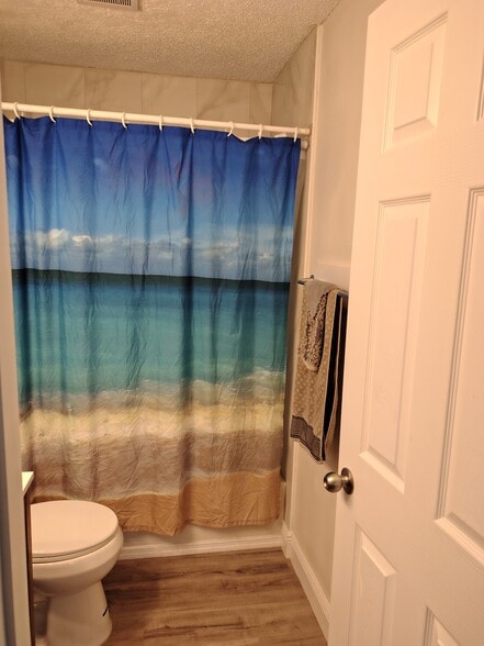 Building Photo - 313 Dirksen Dr