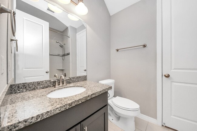 Building Photo - 2219 Bellefontaine