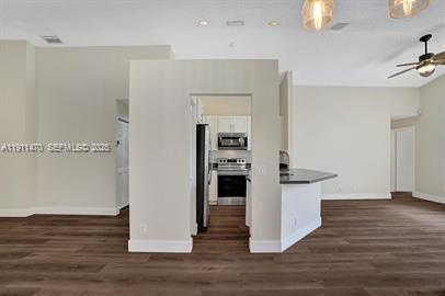 Building Photo - 955 Savannah Falls Dr